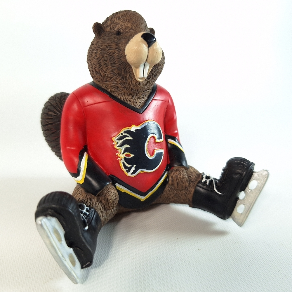 NHL Beaver Figurine Figure in Box Calgary Flames Team Fan Souvenir New